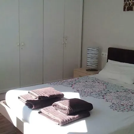 Attic Sunny Apartamento *